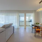 Imperial Of 3 With A View Behind The Station And 10 Min From The Of * Lugano