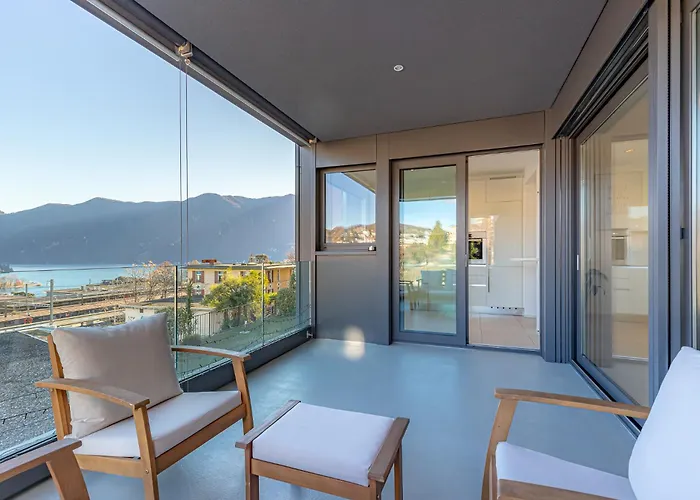 Imperial Of 3 With A View Behind The Station And 10 Min From The Of *