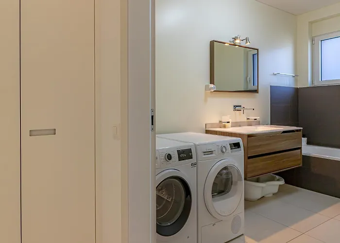 דירה Imperial Of 3 With A View Behind The Station And 10 Min From The Of לוגאנו