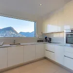 Apartment Imperial Of 3 With A View Behind The Station And 10 Min From The Of Lugano